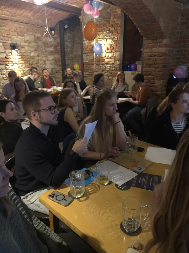 Přátelské posezení s nápoji na zážitkové Friendzy akci